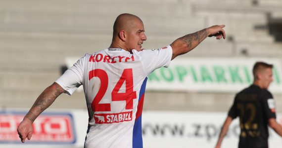 Korzym-na-tlo